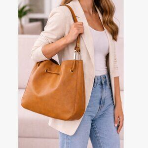 Vintage Gucci Leather Bucket Bag Tan Shoulder Bag Made in Italy Authentic
